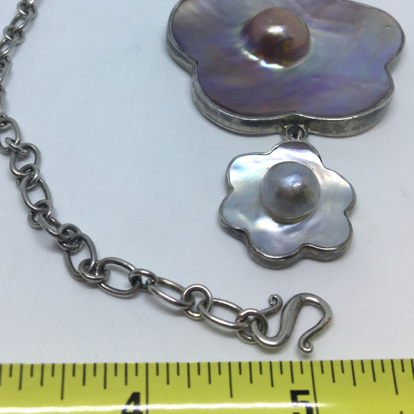 Rare Signed Barry Brinker Sterling Silver Mother of Pearl Flower Necklace - Picture 2 of 7